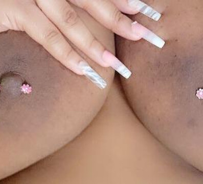 Squirting Ebony Slut 💦😈